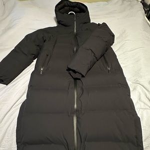 Aritzia Super Puff Long in Black, size S